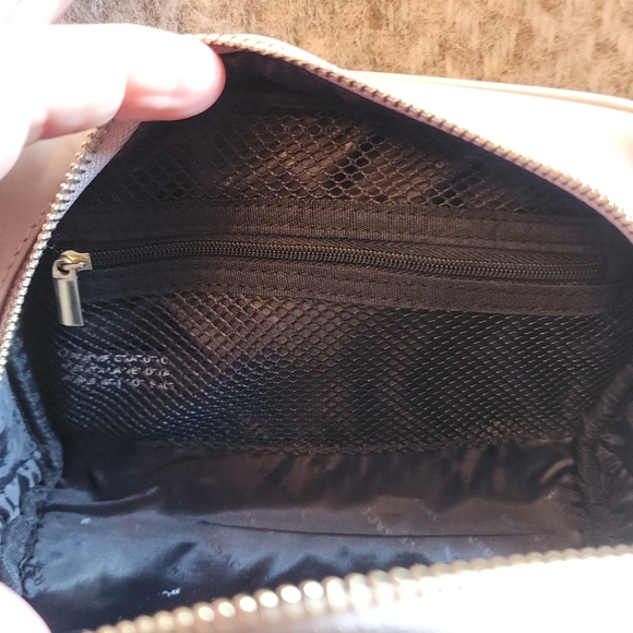 Versace Fragrance shiny gold crossbody pouch - Picture 3 of 4